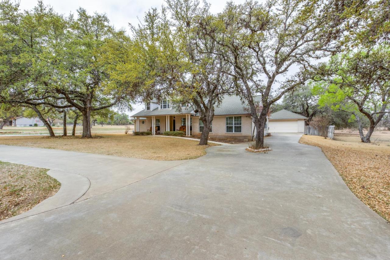 Spacious 5 Bdrm Home Mins To Wineries With Private Pool And Hot Tub! Johnson City Luaran gambar